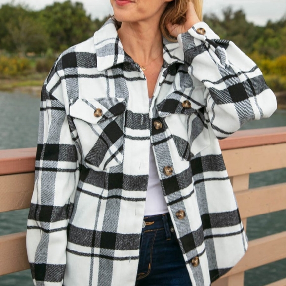 BLACK AND WHITE BUTTON DOWN PLAID JACKET - Picture 1 of 6